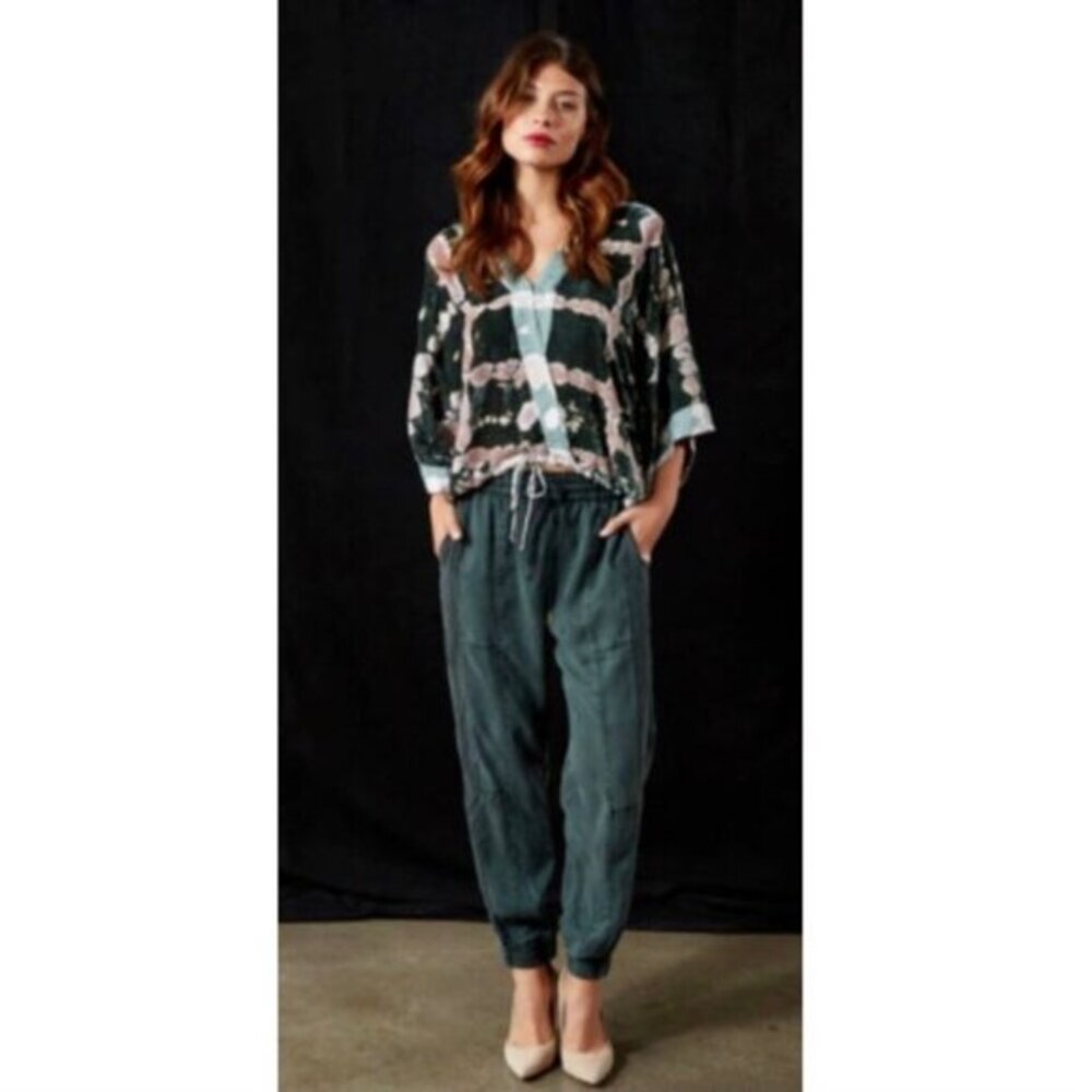 Young Fabulous & Broke Medium YFB Joggers Pants Green Olive Laurel High Waisted